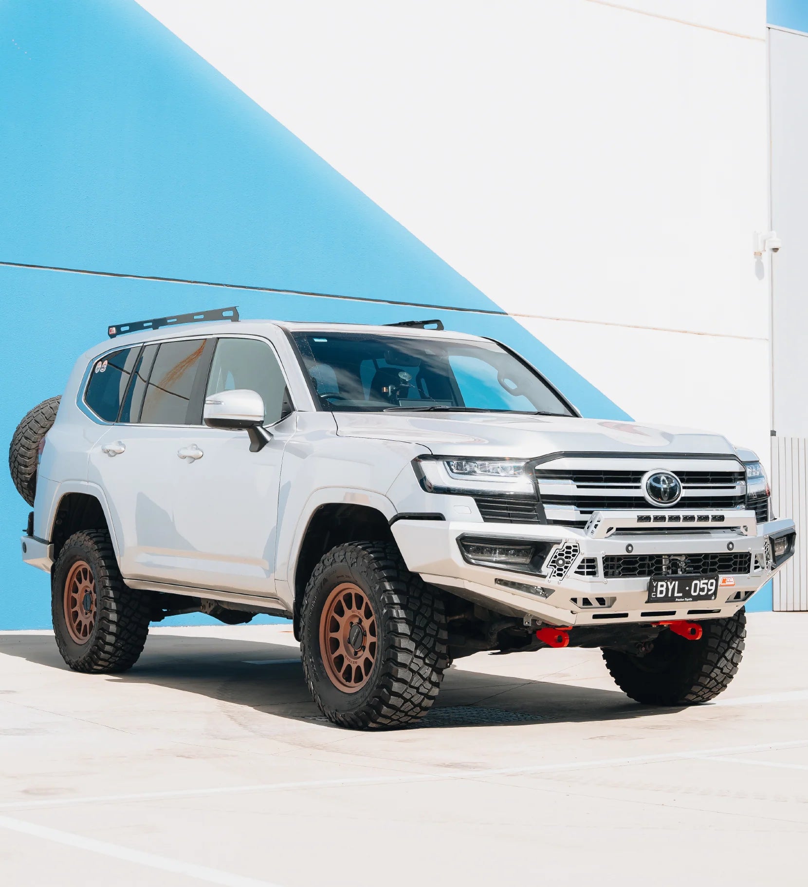 Land Cruiser 300 Series 2022-On – 909-01 Alloy Pegasus Bar Package — product view 3