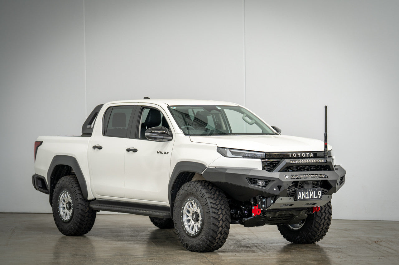Predator Bull bar, Suitable for Toyota Hilux N90, 2026 on — product view 4