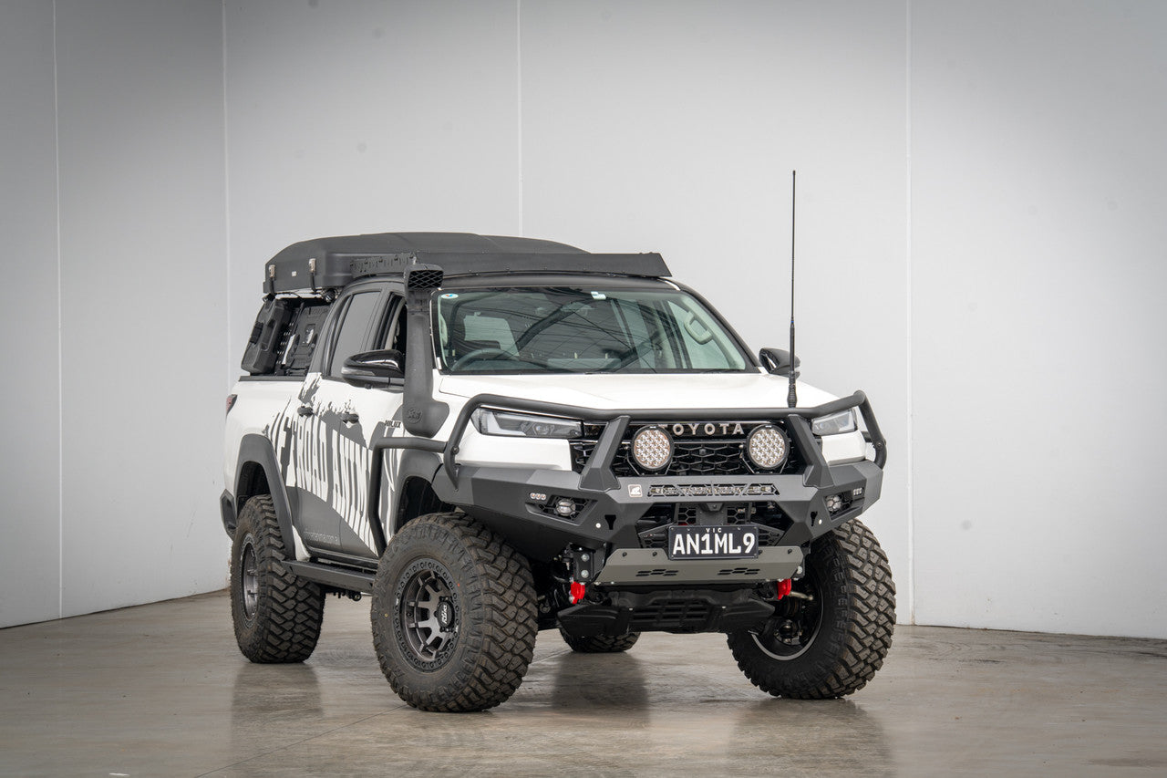 Toro Bull bar, Suitable for Toyota Hilux N90, 2026 on — product view 2
