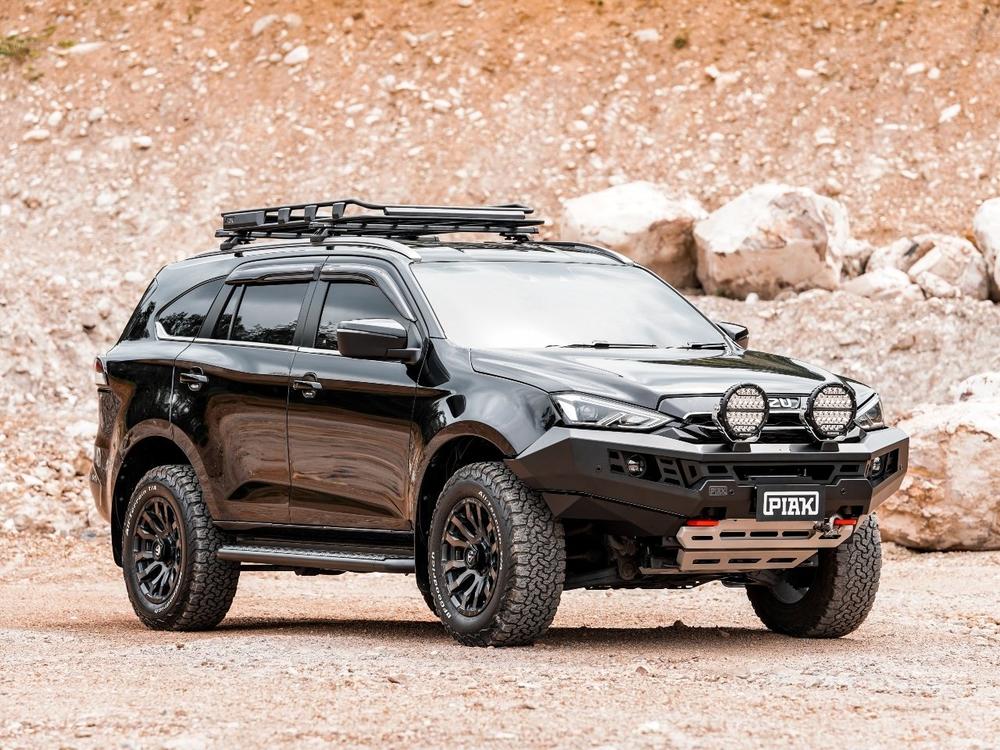 Genesis Non Loop Bull Bar (Orange Recovery Points & Grey Bash Plate) to suit Isuzu MU-X (6/2021 to 10/2024) — product view 2