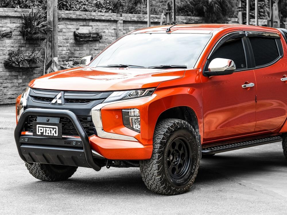 Nudge Bar to suit Mitsubishi Triton MR (11/2018 to 11/2023) — product view 2